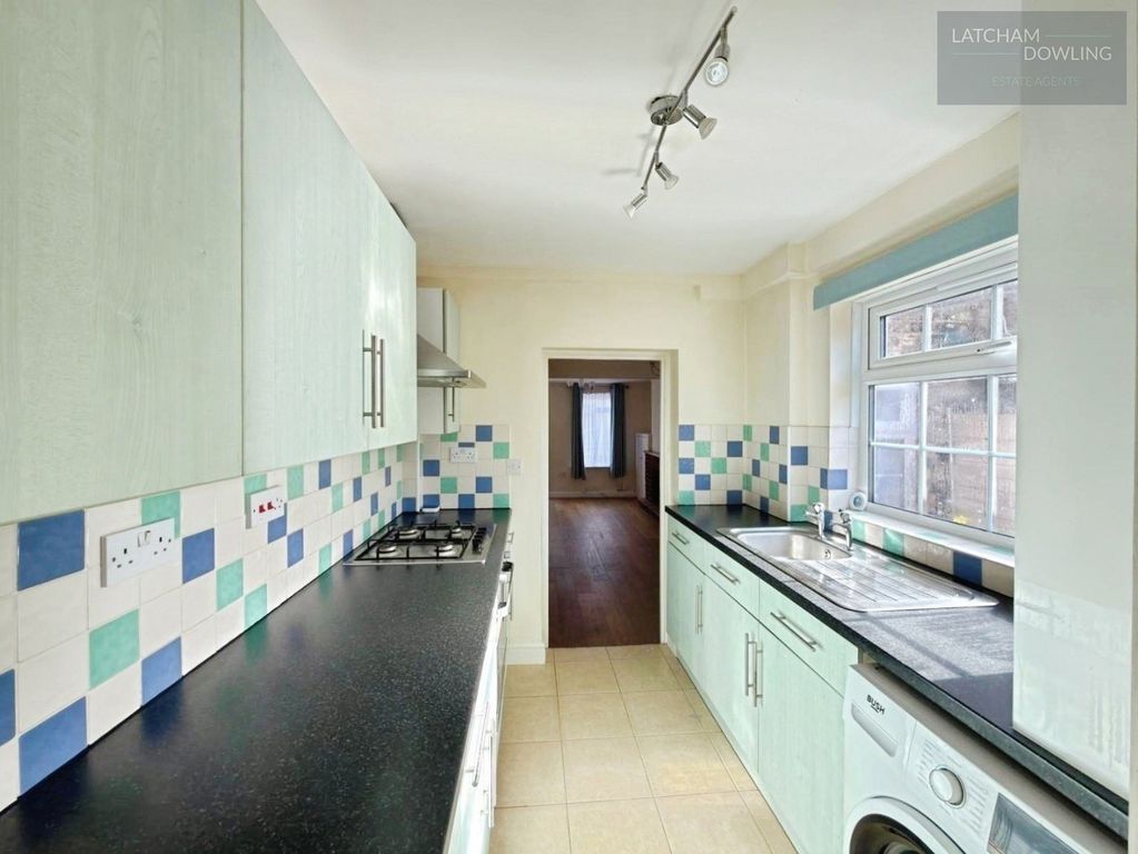 Property photo 2 of 17 Pbox-Img.Jpeg