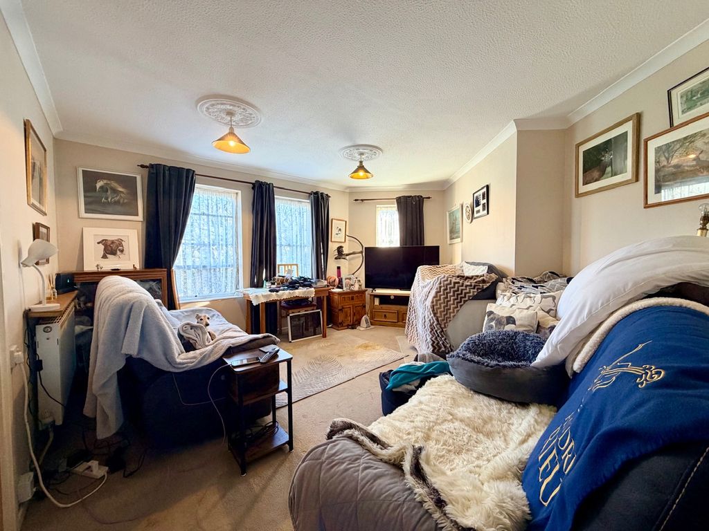 Property photo 2 of 8 Img_2104