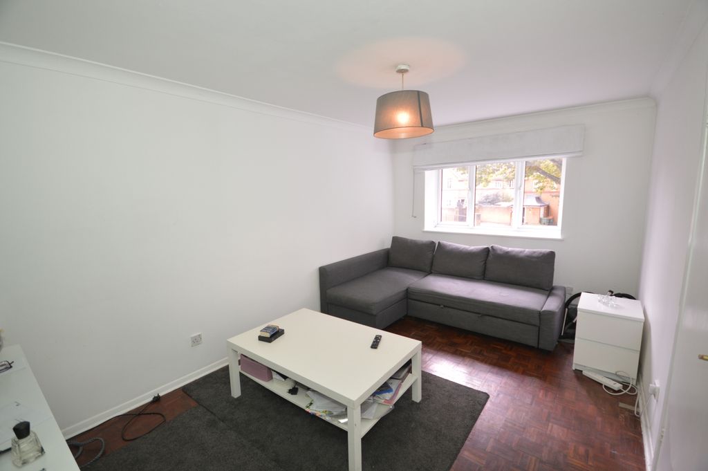 Property photo 3 of 7 1