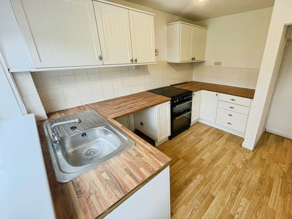 Property photo 2 of 22