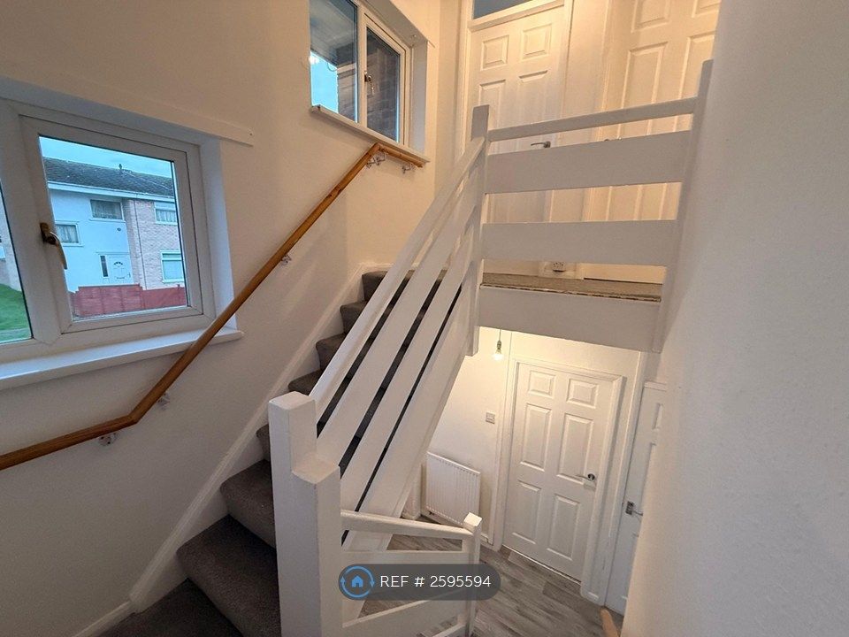 Property photo 3 of 14 Stairs