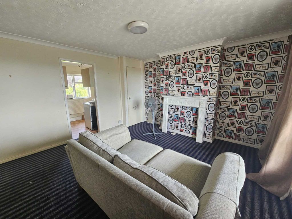 Property photo 1 of 3