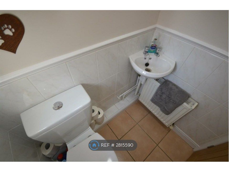 Property photo 3 of 20 Ground Floor W.c Pic 1