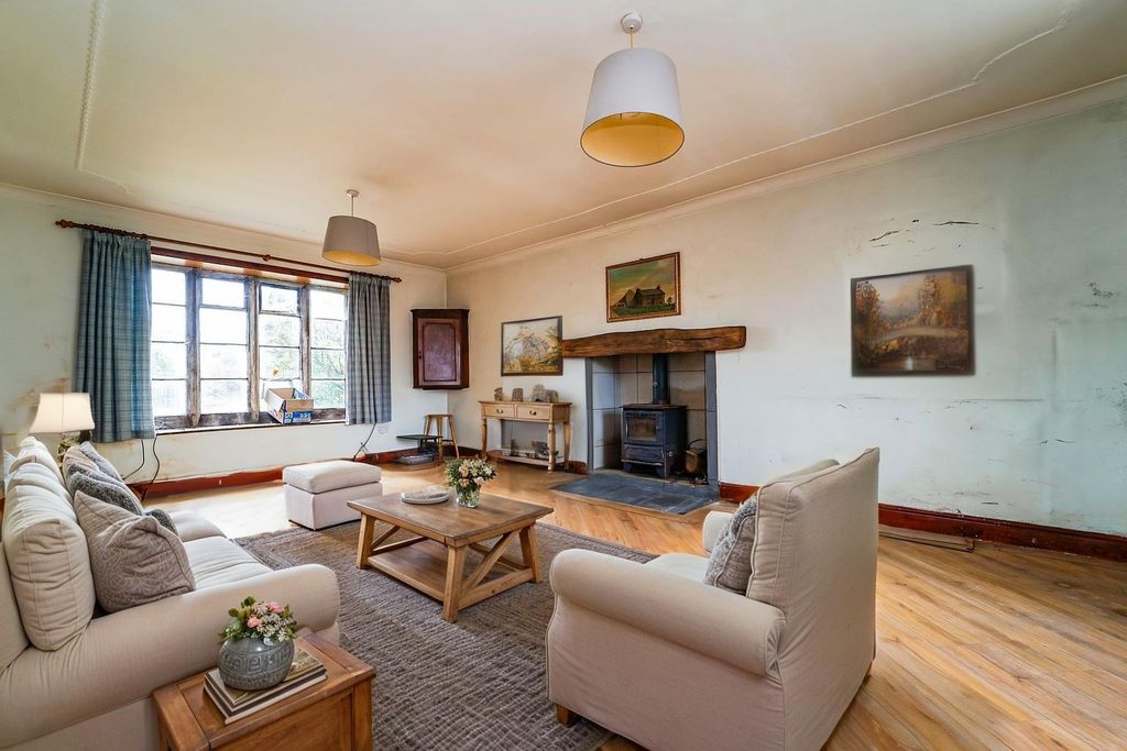 Property photo 2 of 54 8.Jpg