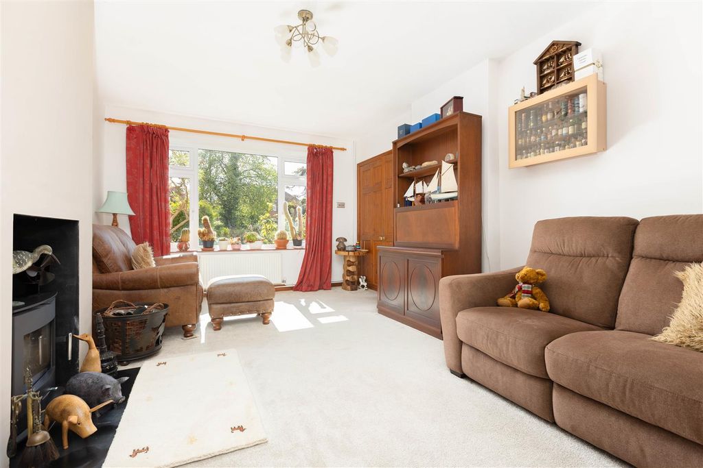 Additional image 6 of 3 bed semi-detached house for saleCambridge Road, Hitchin SG4