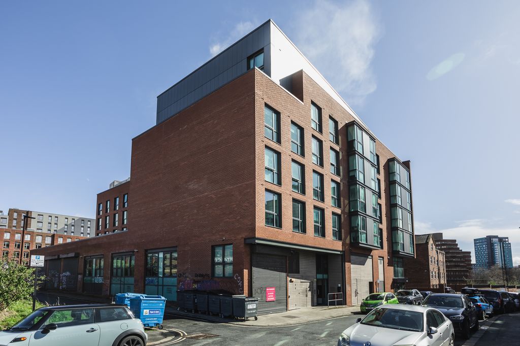 Property photo 1 of 19