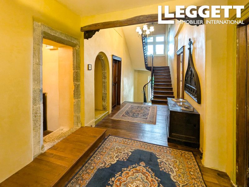 Property photo 3 of 9