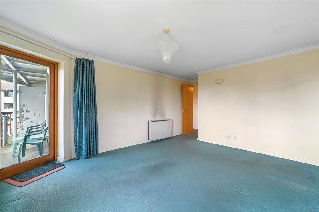Property photo 3 of 10 Picture No. 04
