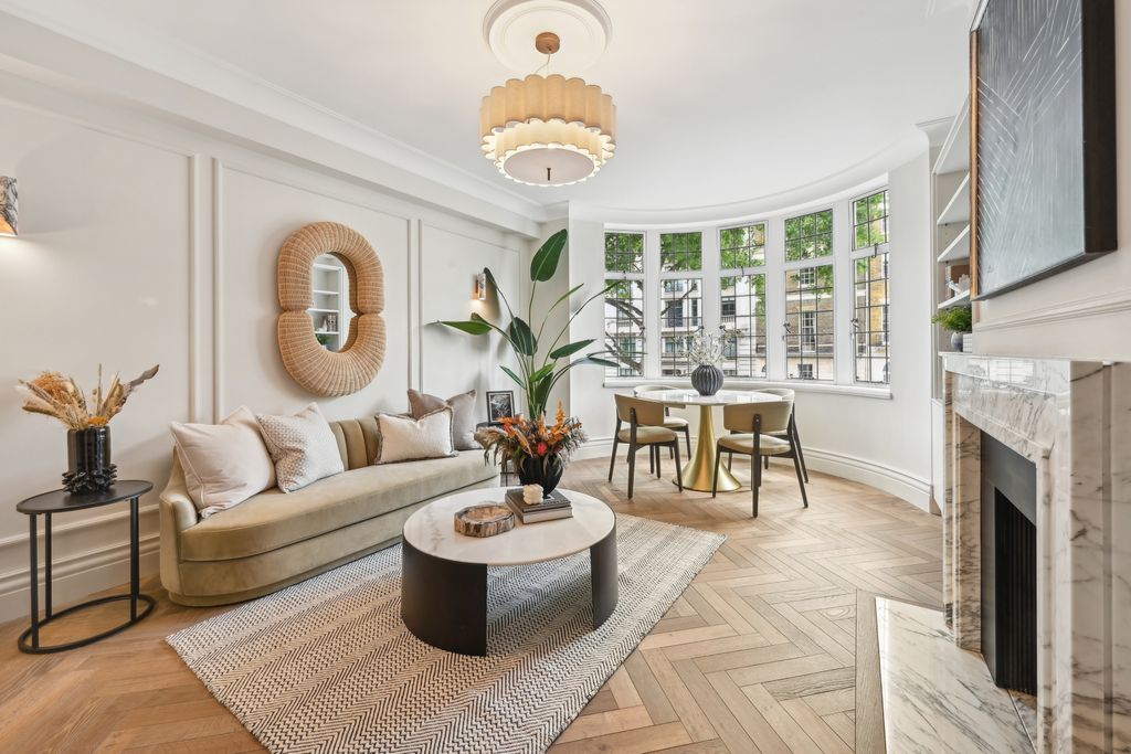 Property photo 1 of 11 Reception Room