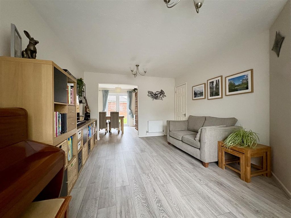 Property photo 2 of 16