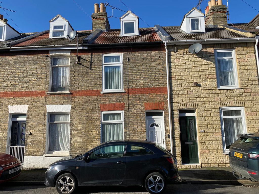 Property photo 1 of 11