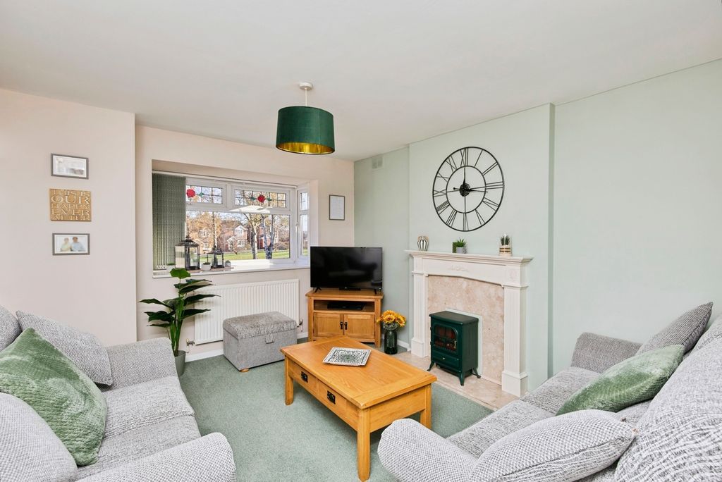 Property photo 2 of 20 Living Room