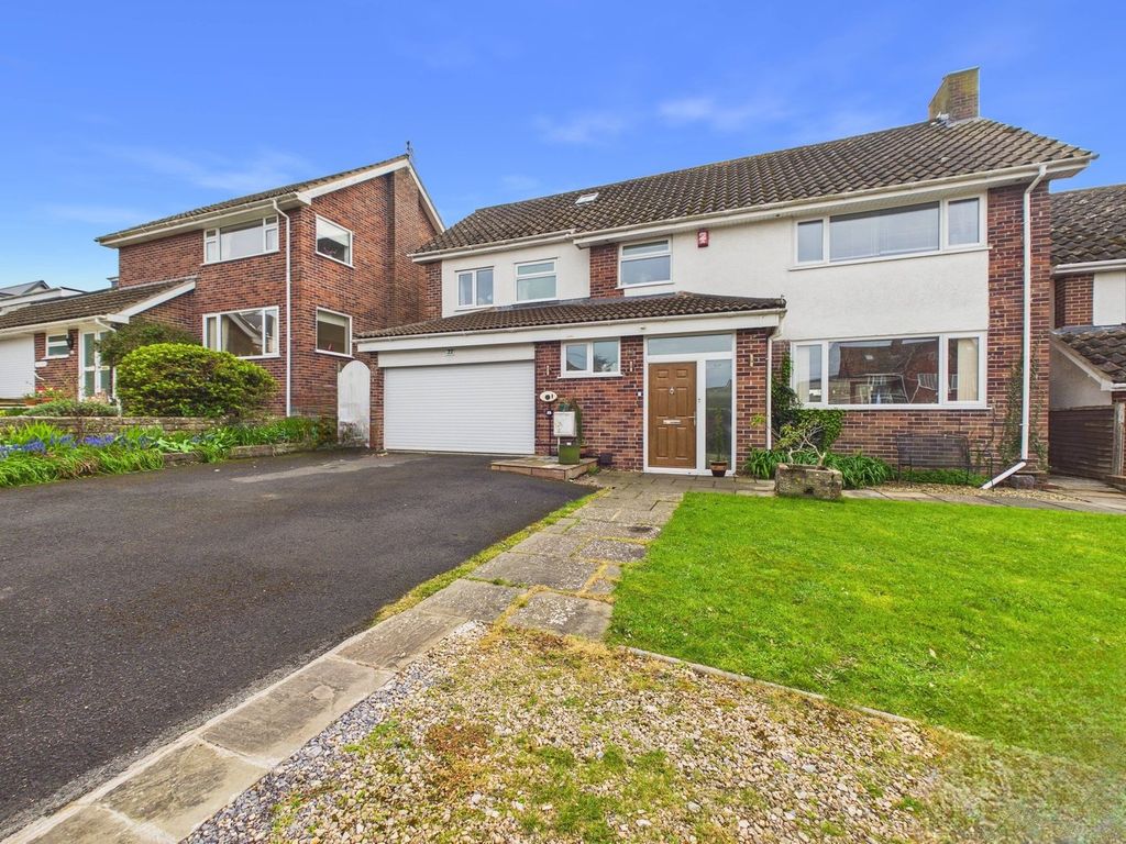 Property photo 1 of 31