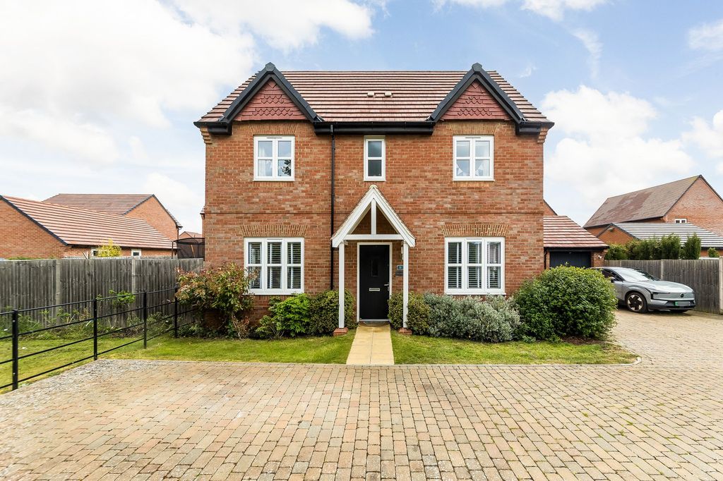 Property photo 1 of 37