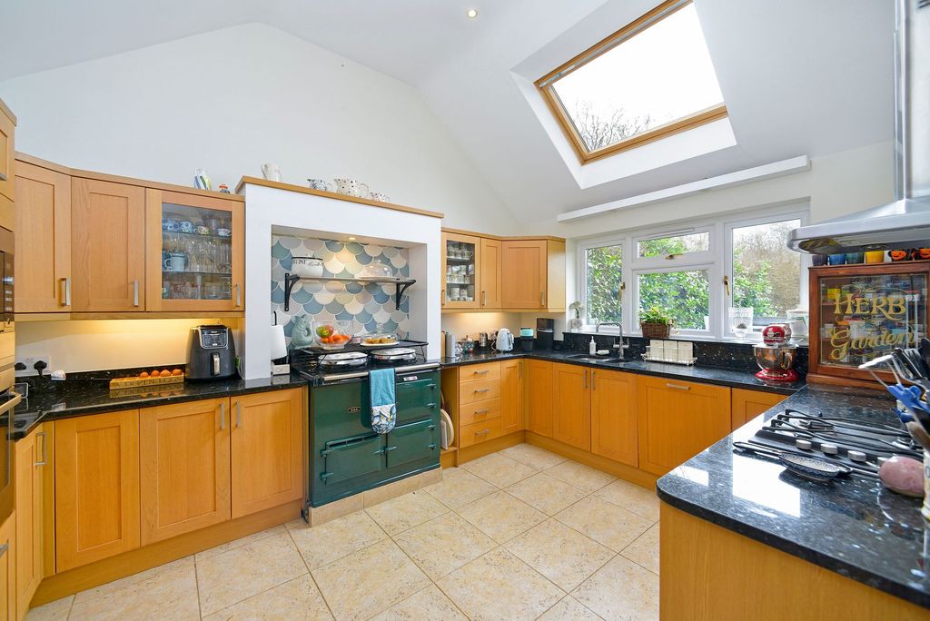 Property photo 2 of 26 Kitchen