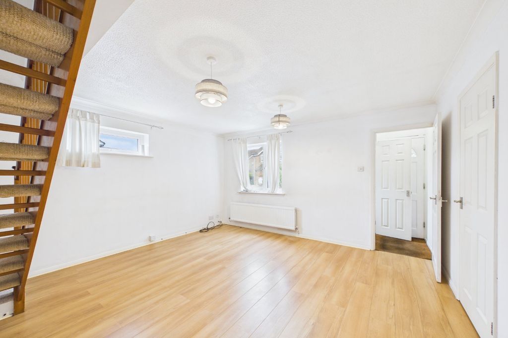 Property photo 3 of 10 Picture No. 15