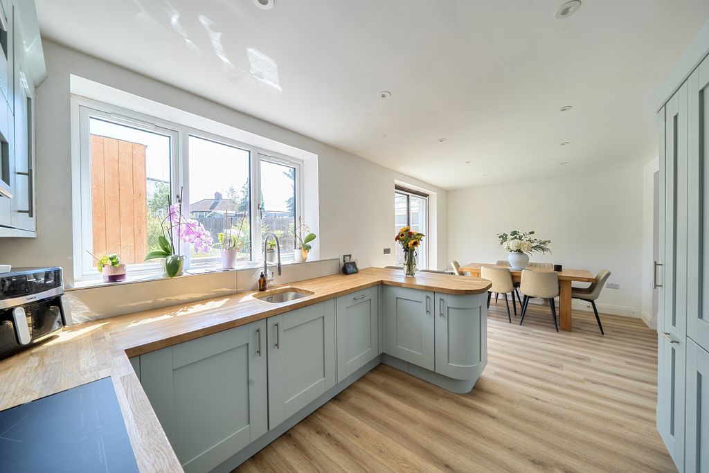Property photo 2 of 17 1499264 (1)