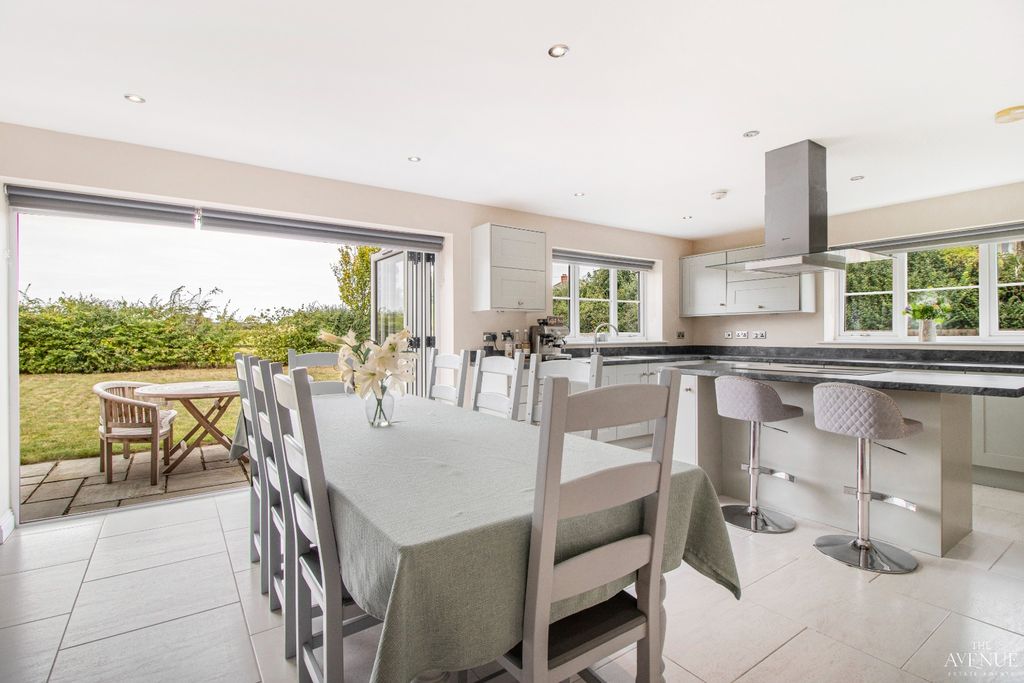 Property photo 3 of 39 44230013