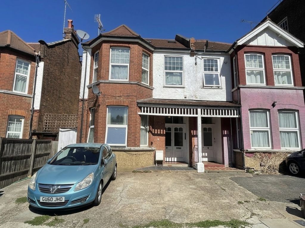 Property photo 1 of 4 1 Bedroom Ground Floor Flat