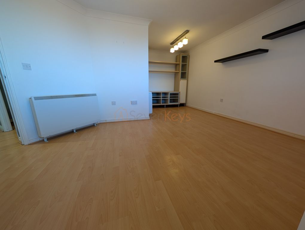 Property photo 3 of 9 Pxl_20260311_141416113