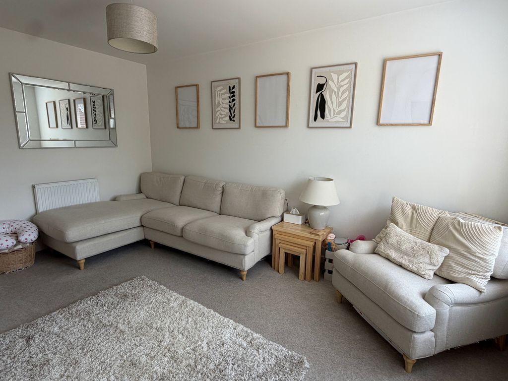 Property photo 3 of 17 Gallery