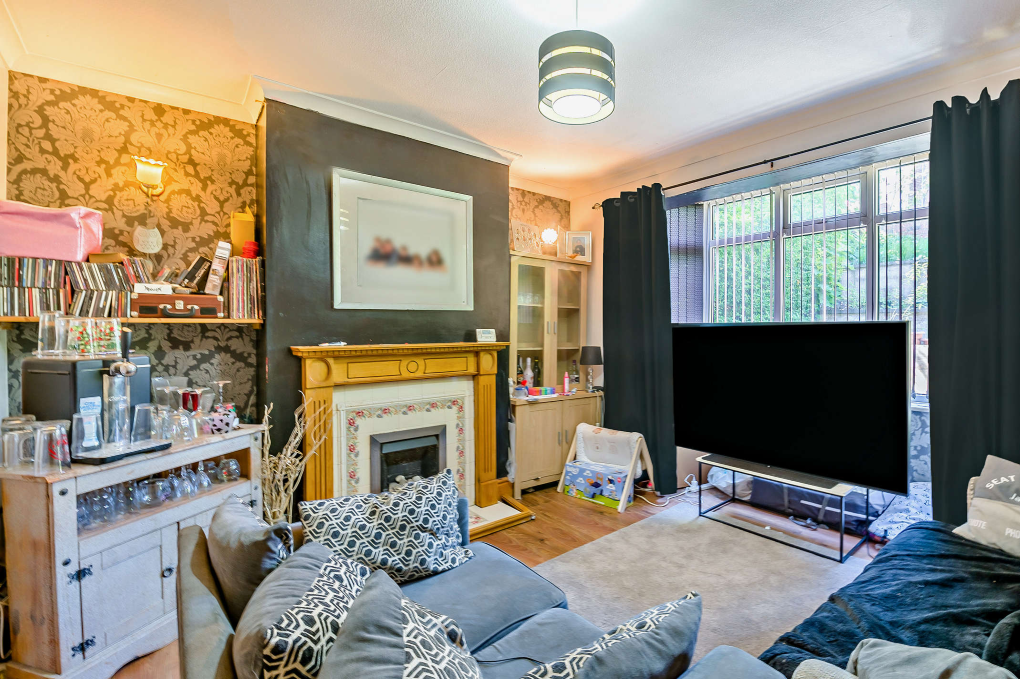 Property photo 2 of 13