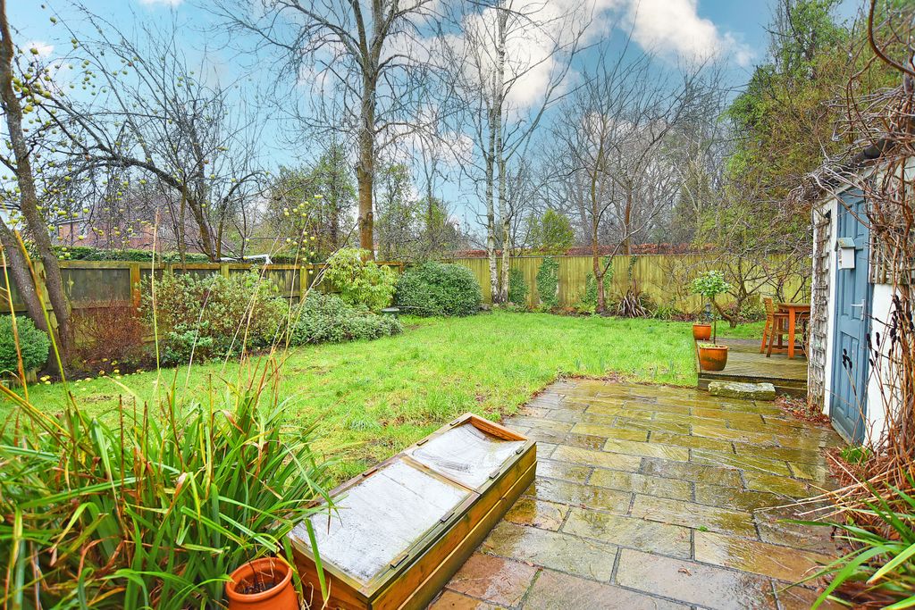 Property photo 3 of 23 24