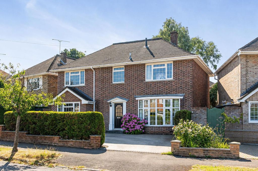 Property photo 1 of 20 66 Alexandra Road