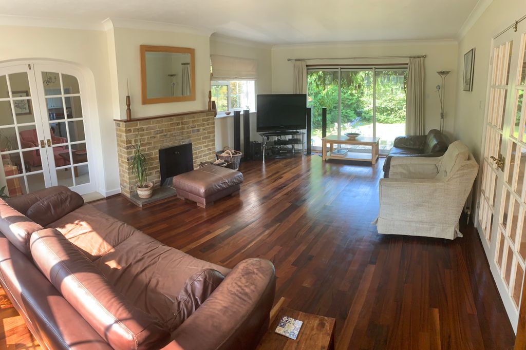 Property photo 2 of 14