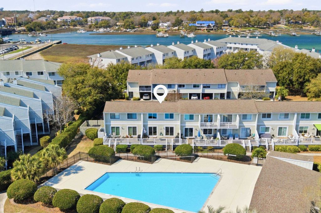 Property photo 1 of 31