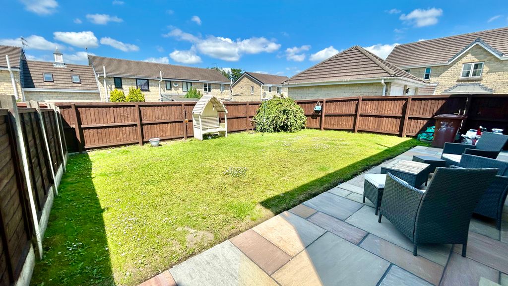 Property photo 2 of 27 2