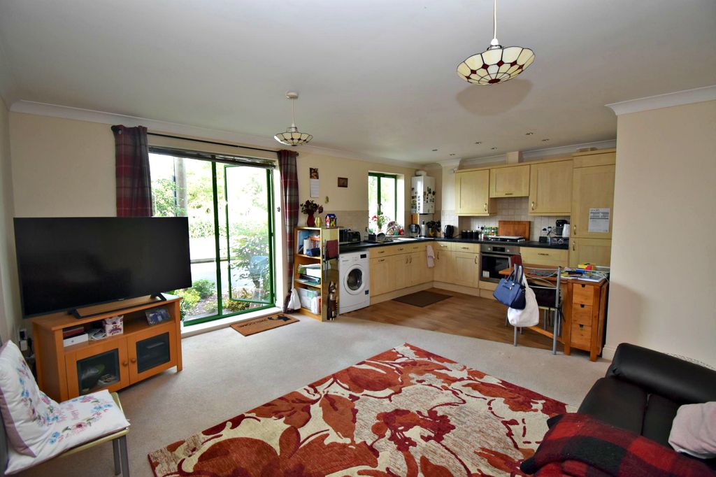 Property photo 3 of 9 Living Room