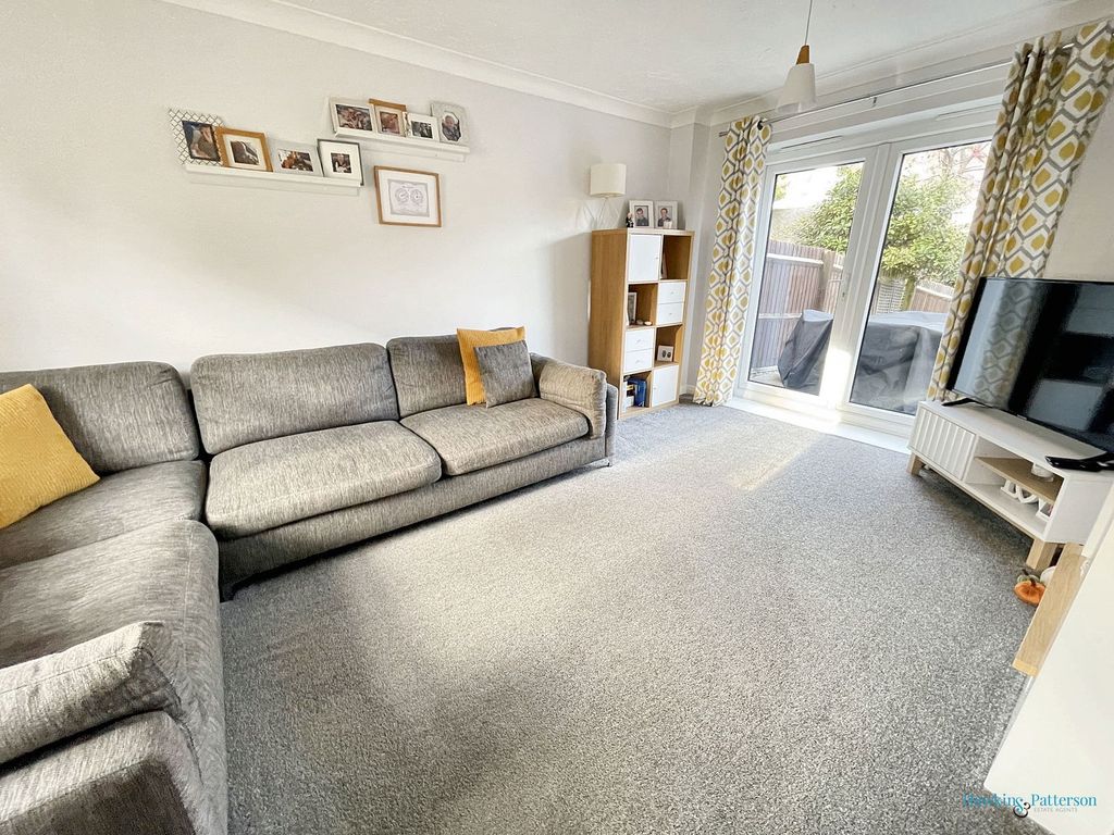 Property photo 3 of 12