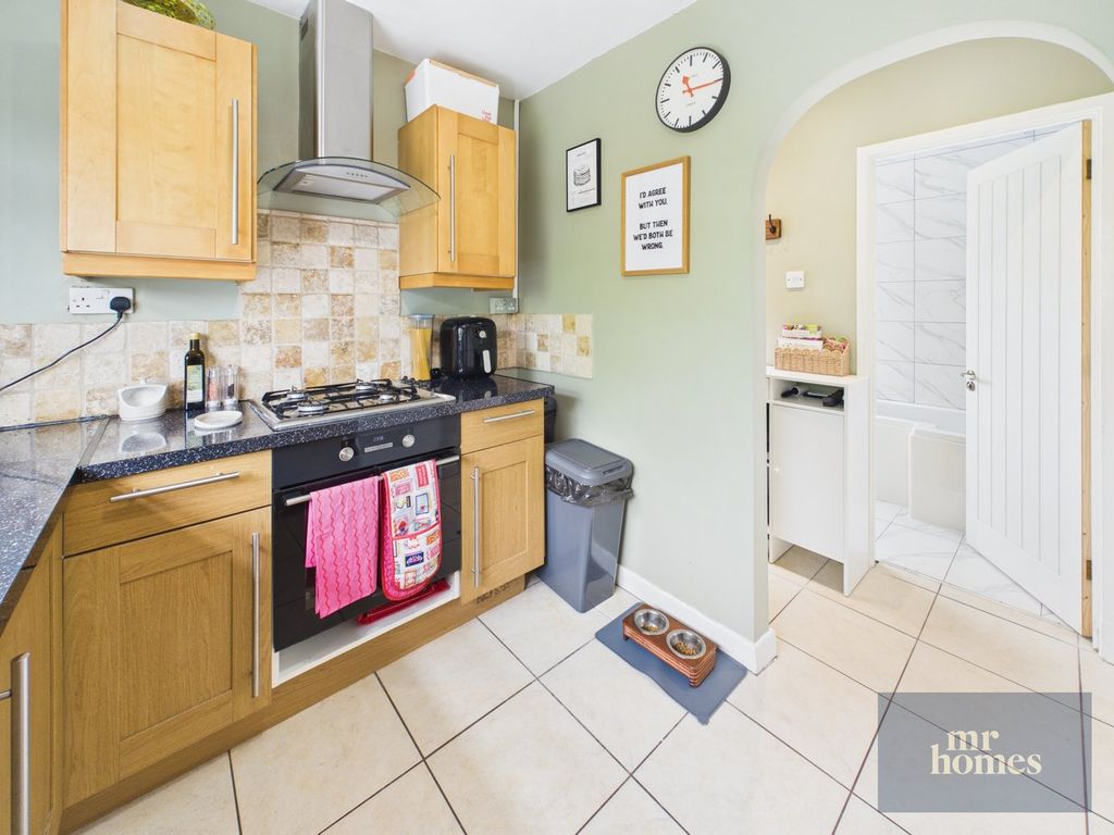 Property photo 2 of 30