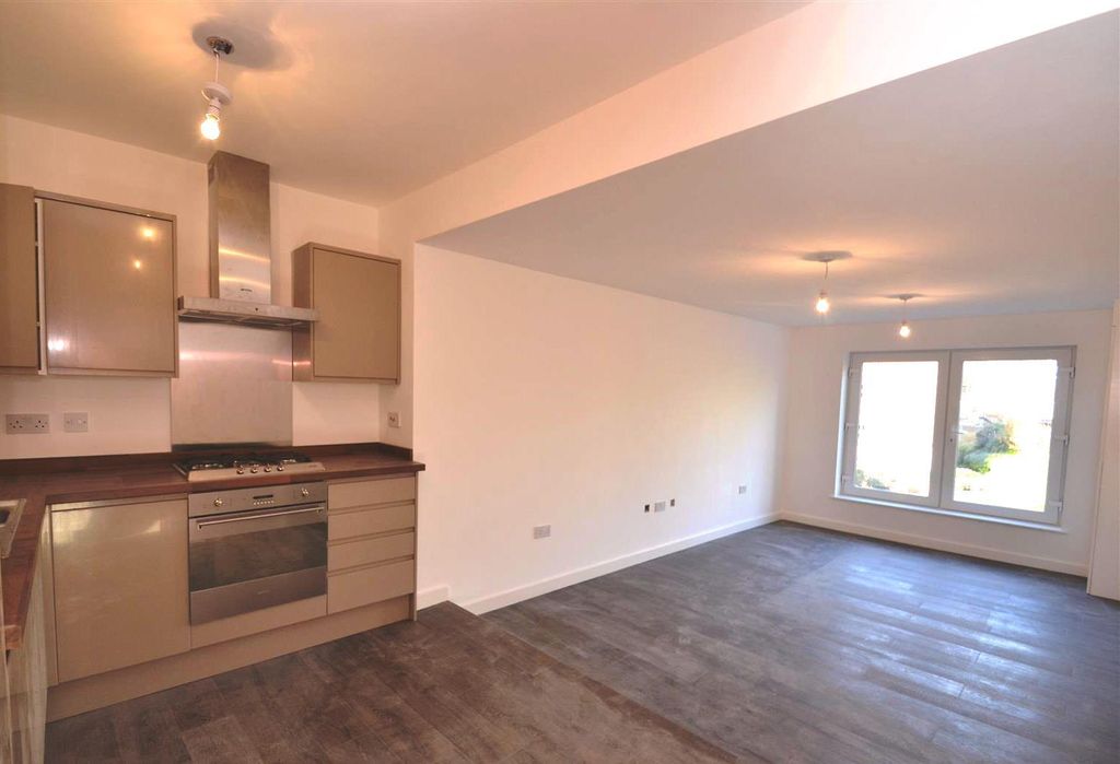 Property photo 1 of 7 5.Jpg