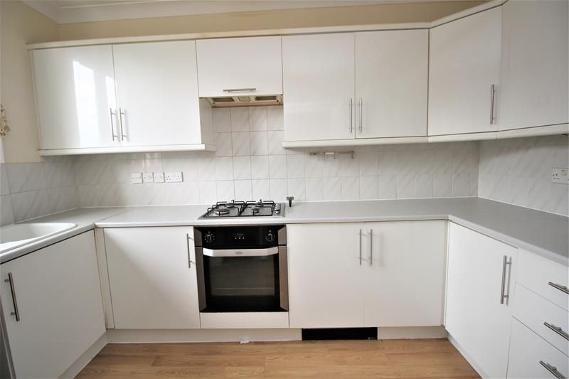 Property photo 2 of 7 Kitchen