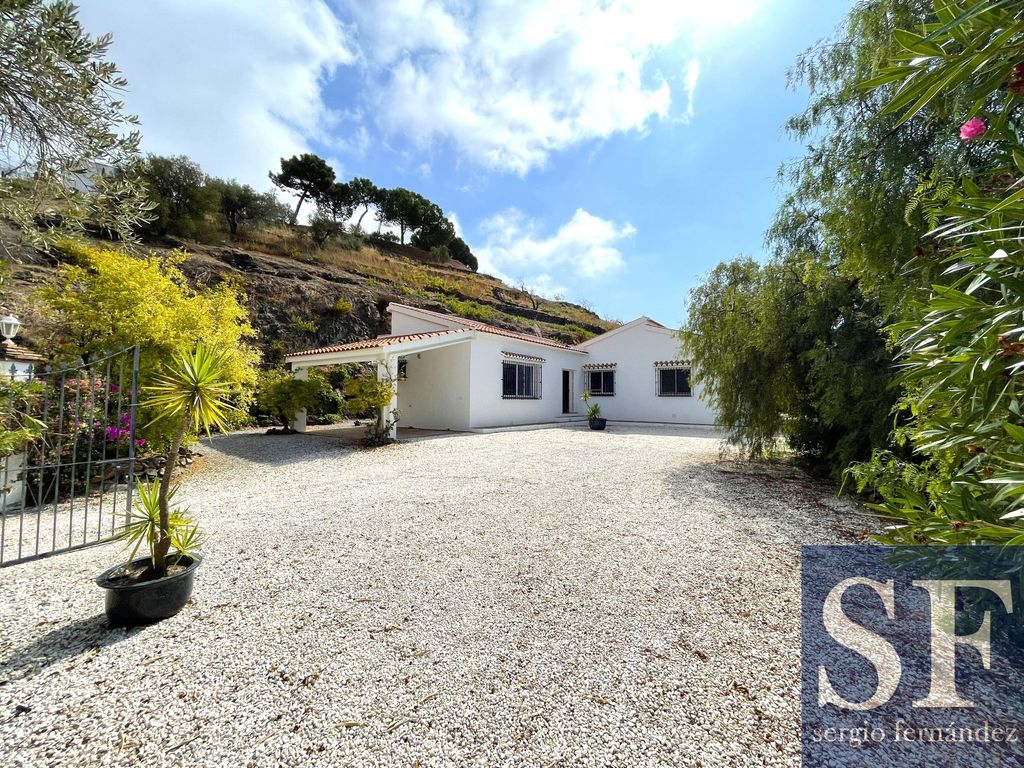 Property photo 2 of 20