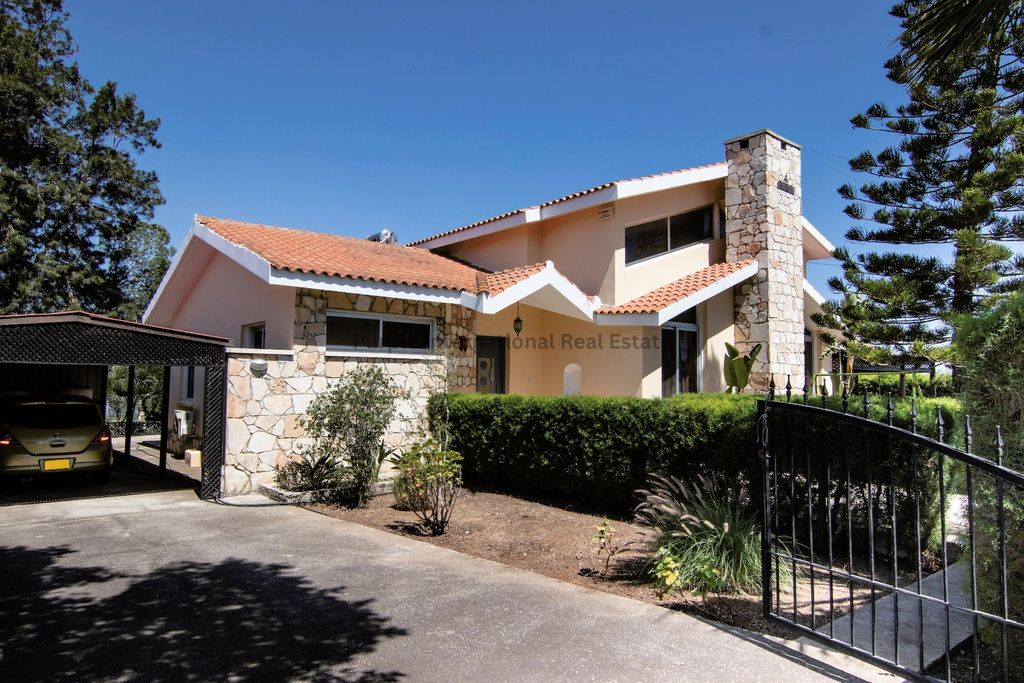 Property photo 1 of 34
