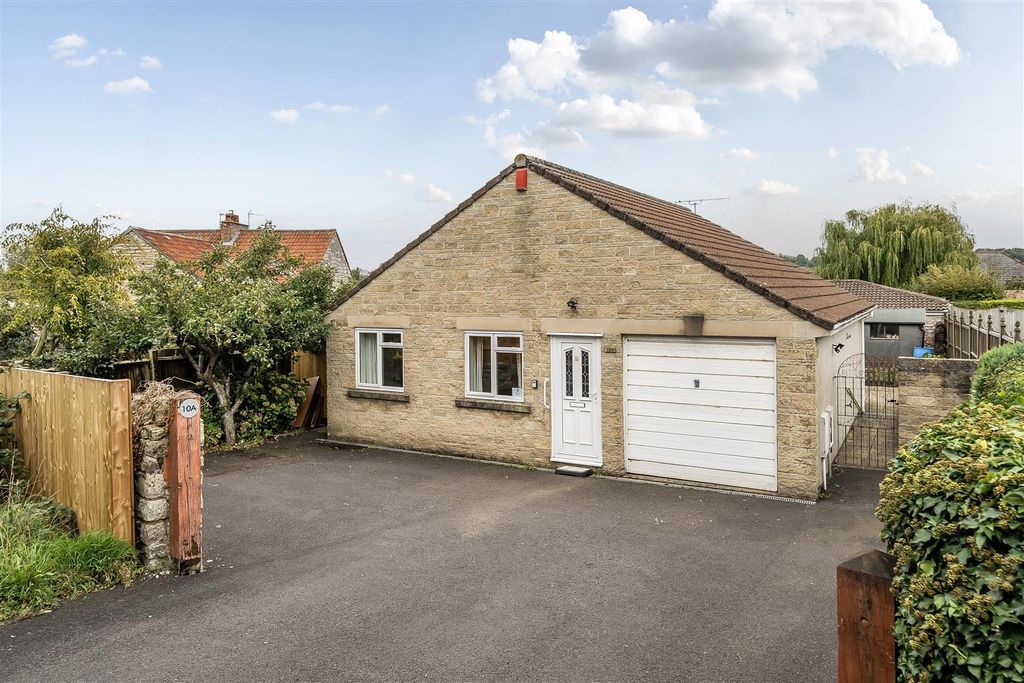 Property photo 1 of 14 Front