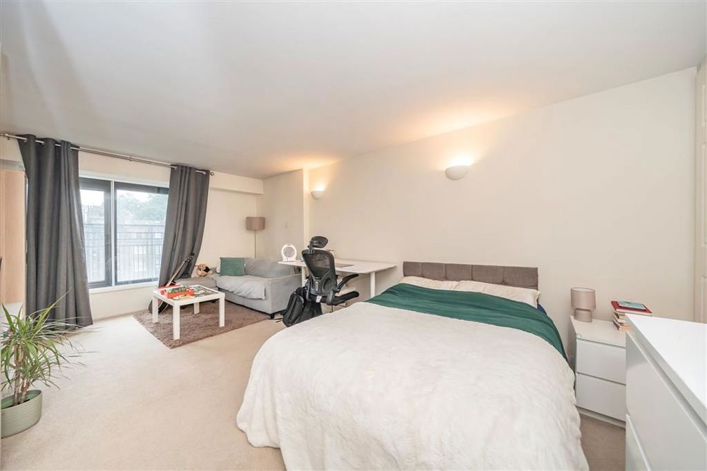 Property photo 3 of 4
