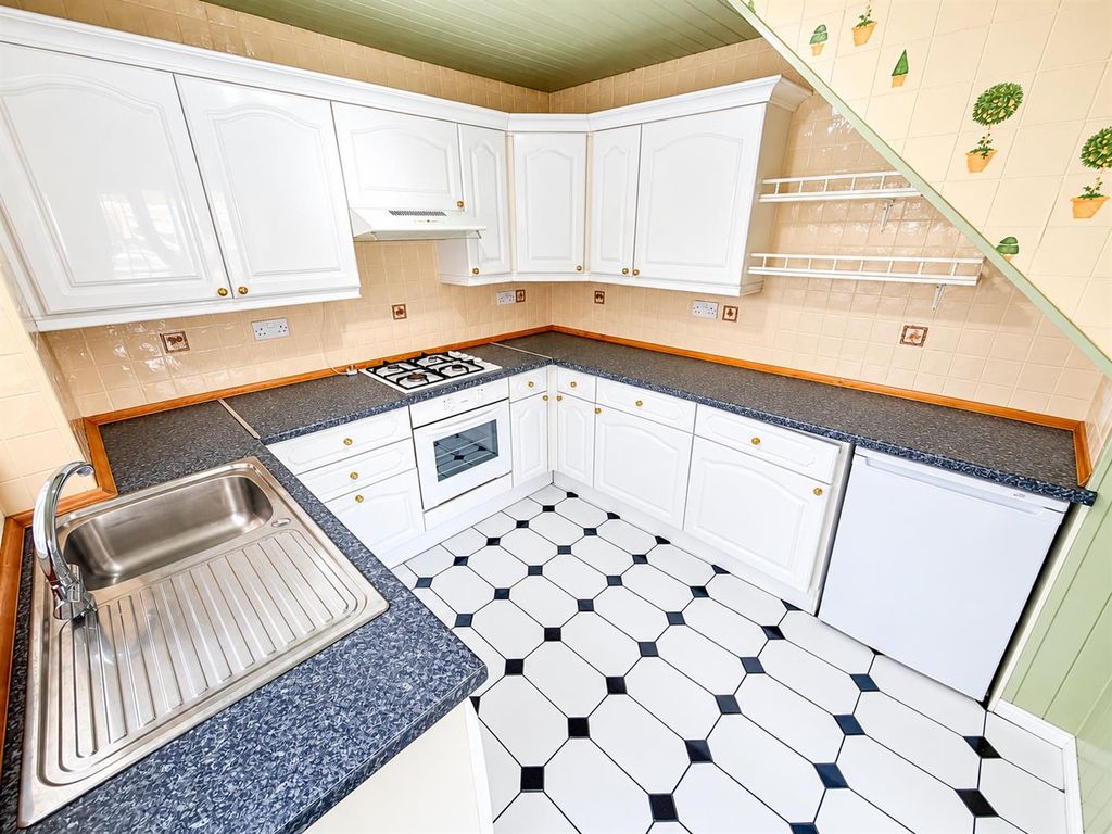 Property photo 3 of 32 87Efd610-ee7c-4552-Bebc-5d3A5827884c.Png