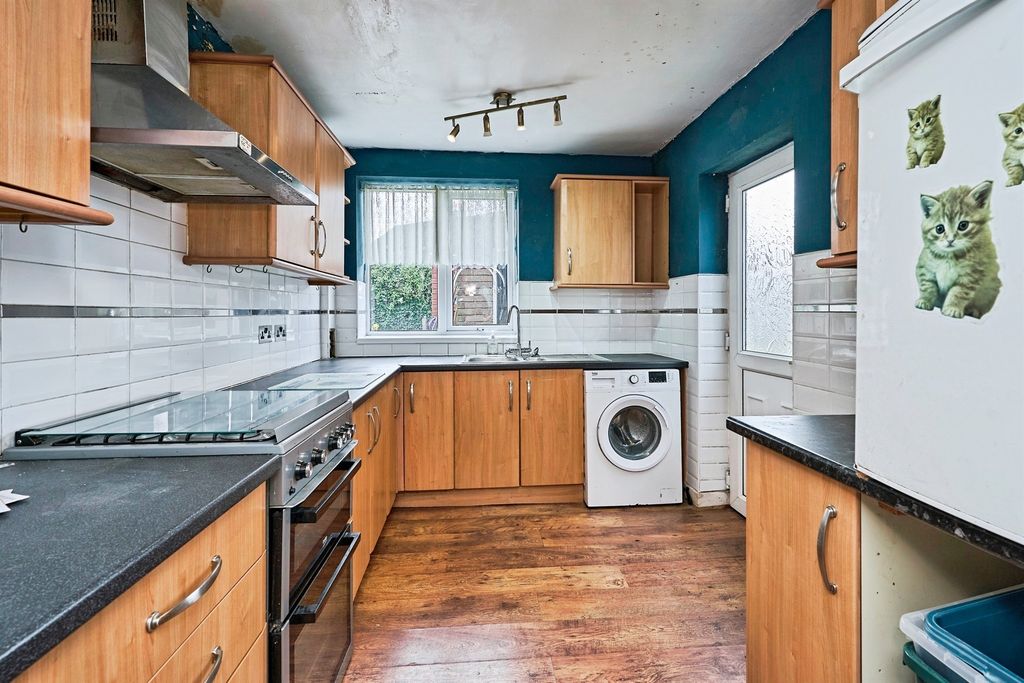 Property photo 3 of 19