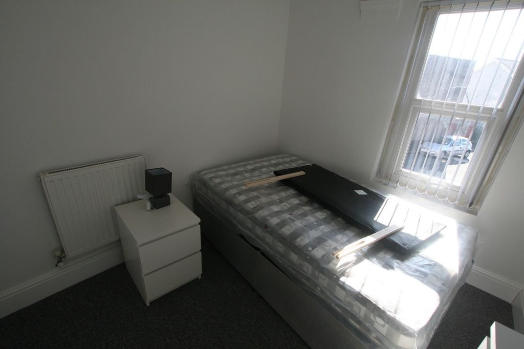 Property photo 2 of 7 Not Specified