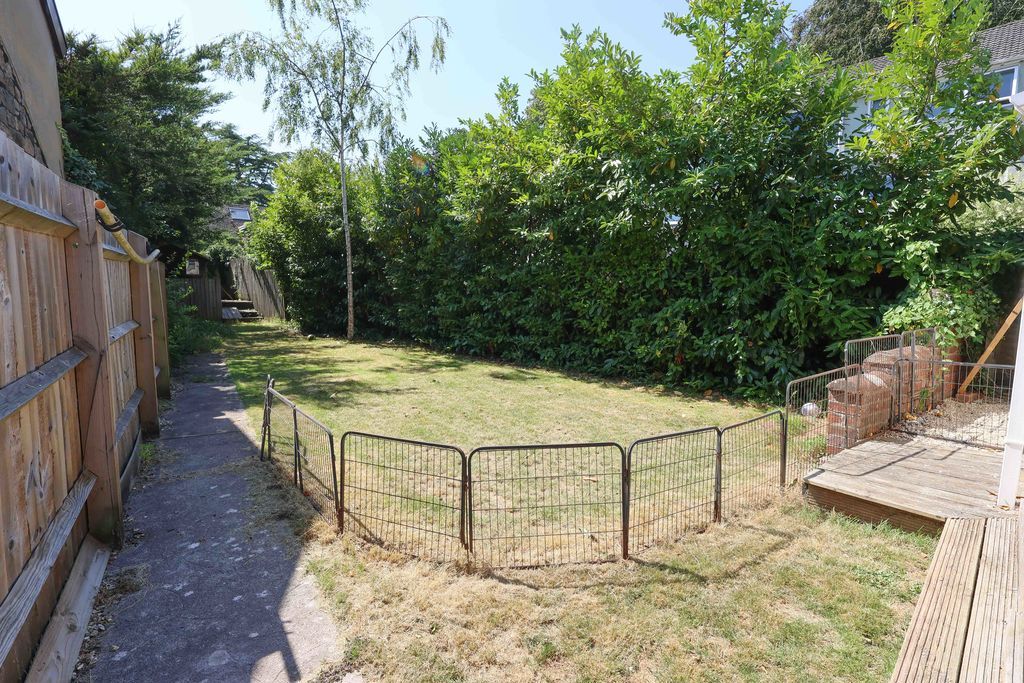 Property photo 3 of 23 Garden