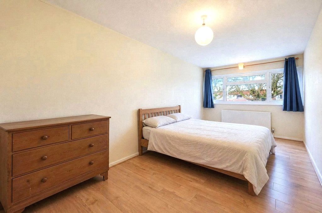 Property photo 1 of 6 Picture No. 06
