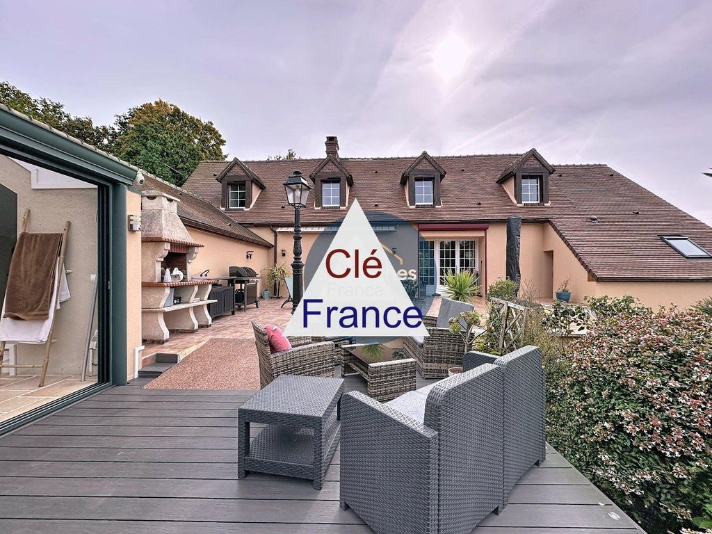 Property photo 1 of 23