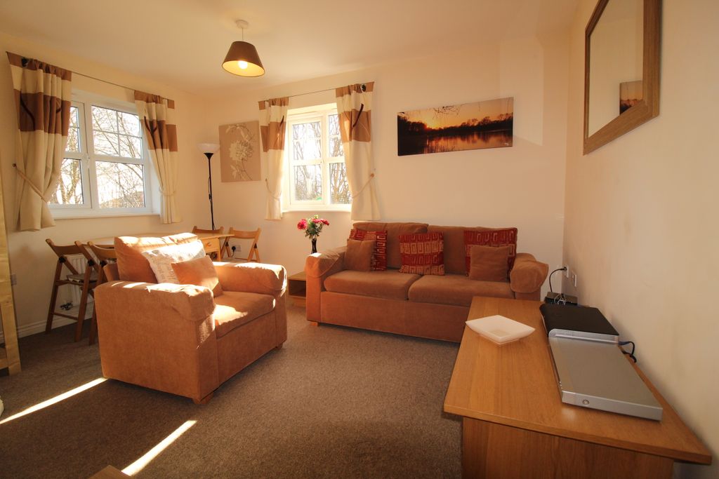 Property photo 2 of 7