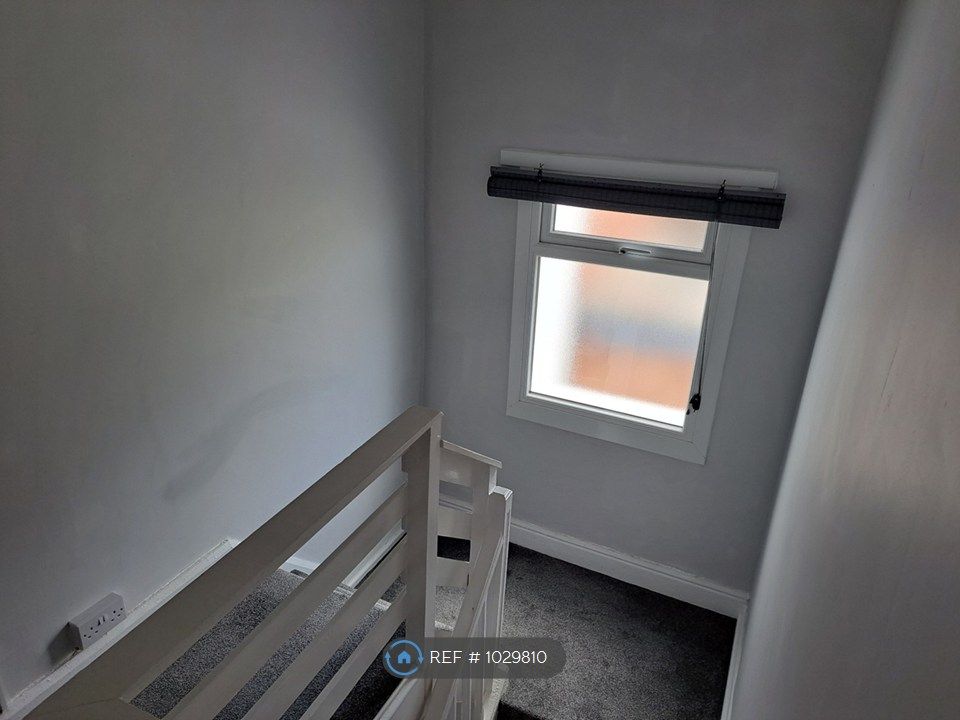 Property photo 3 of 25