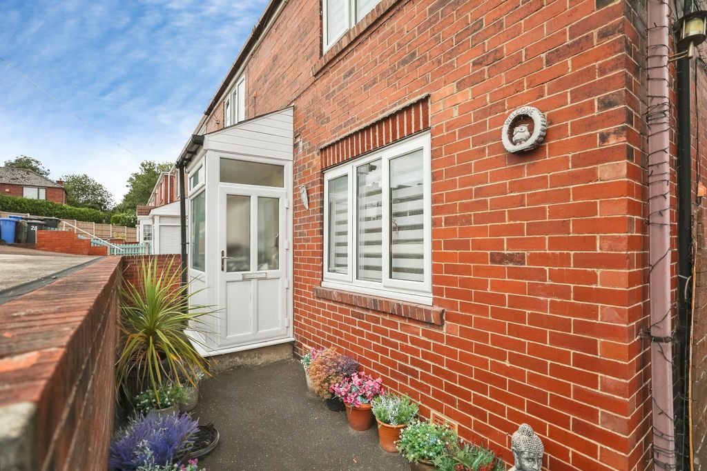 Property photo 3 of 18