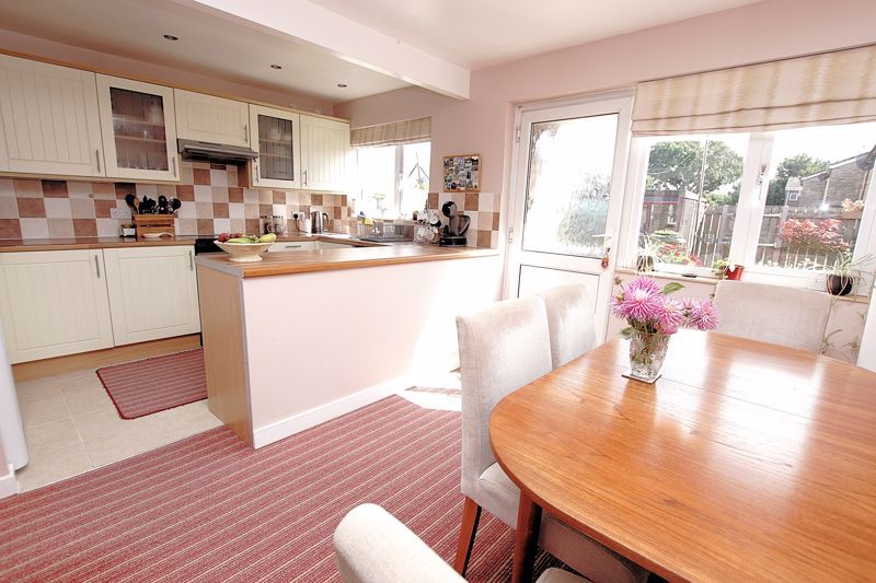 Property photo 2 of 15 Kitchen/Dining Room